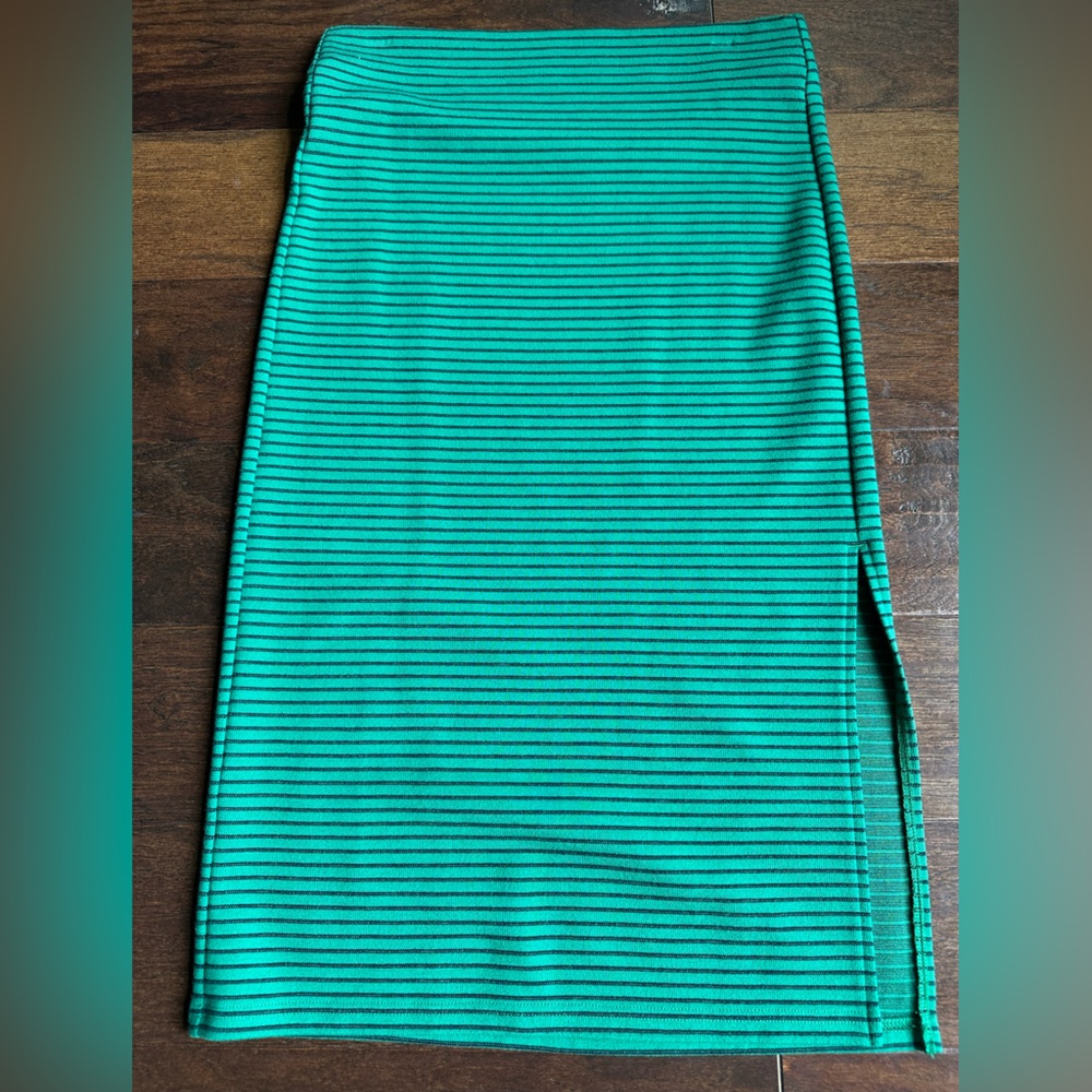 LOFT Green Ribbed Midi Pencil Skirt